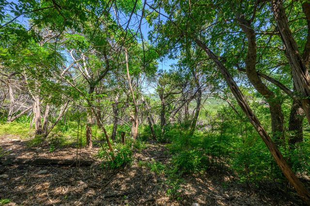 5104 Beverly Hills DR, Austin, TX 78731