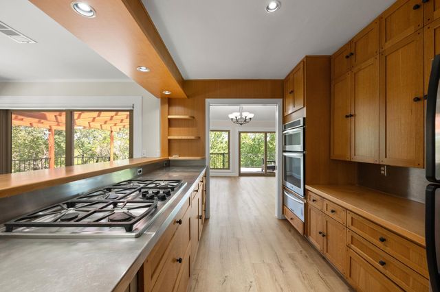 5104 Beverly Hills DR, Austin, TX 78731