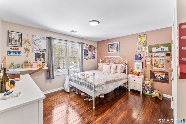 32 Yogananda Street, Newtown, CT 06482