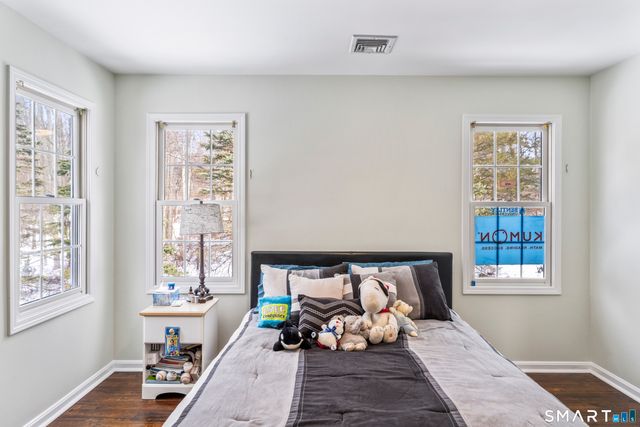 32 Yogananda Street, Newtown, CT 06482