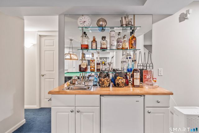 32 Yogananda Street, Newtown, CT 06482