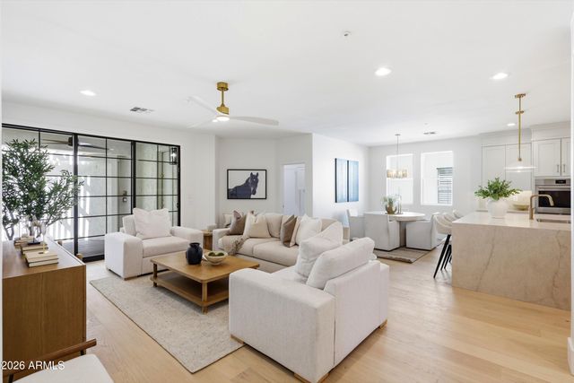 1360 S MULBERRY Street, Gilbert, AZ 85296