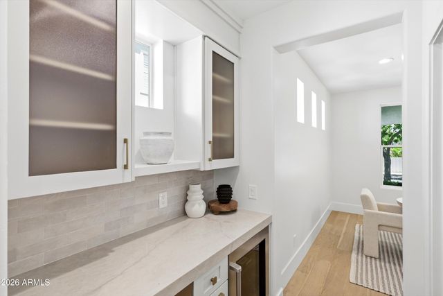 1360 S MULBERRY Street, Gilbert, AZ 85296