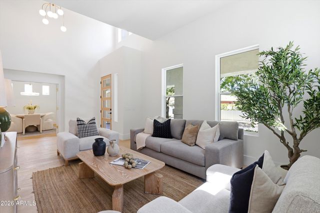 1360 S MULBERRY Street, Gilbert, AZ 85296