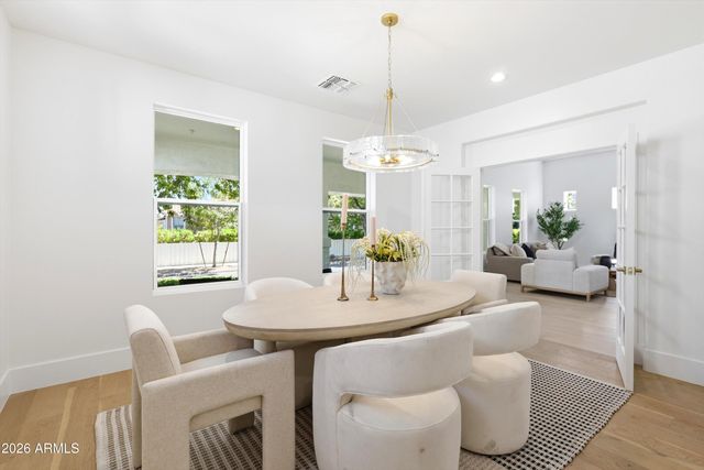 1360 S MULBERRY Street, Gilbert, AZ 85296