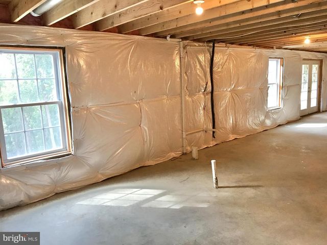 1730 HIGH TOP RD, Linden, VA 22642