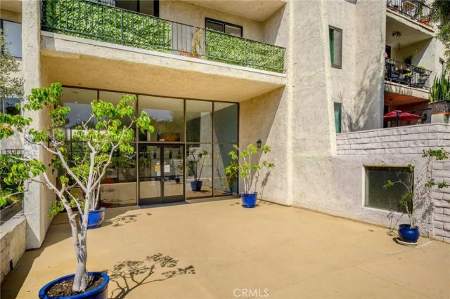 1401 Valley View Road 329, Glendale, CA 91202