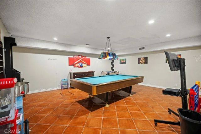 1401 Valley View Road 329, Glendale, CA 91202