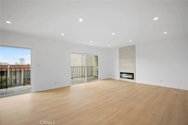 1401 Valley View Road 329, Glendale, CA 91202