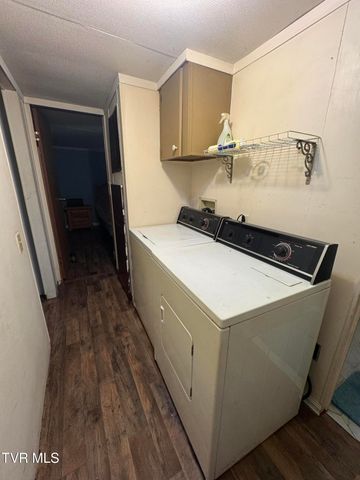 90 Railroad Avenue, Saint Paul, VA 24283