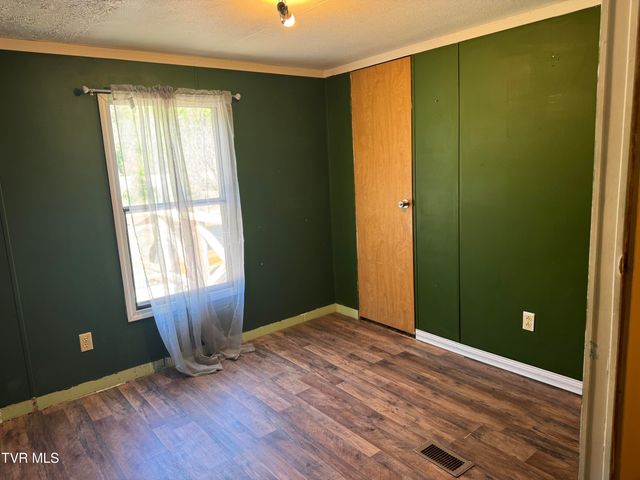 90 Railroad Avenue, Saint Paul, VA 24283