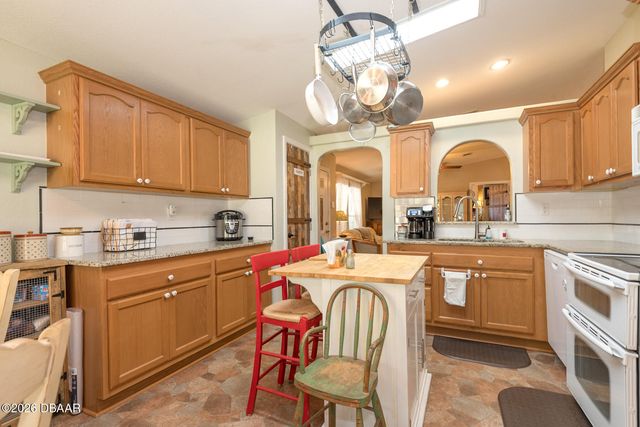 1142 Coquina Bluff, Daytona Beach, FL 32117