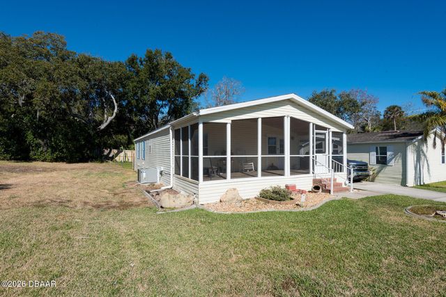 1142 Coquina Bluff, Daytona Beach, FL 32117