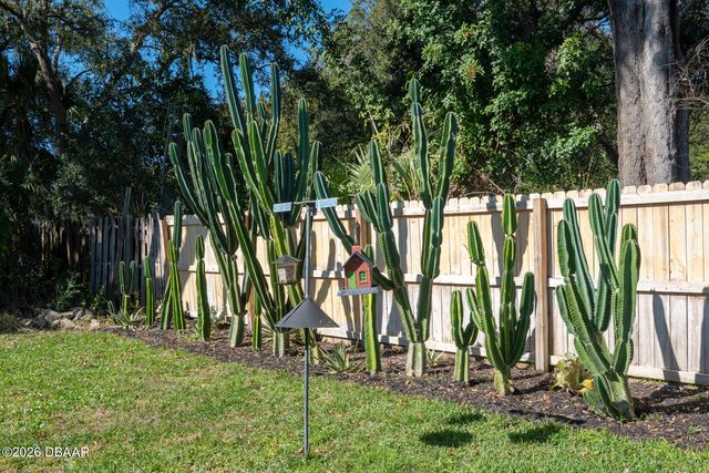 1142 Coquina Bluff, Daytona Beach, FL 32117