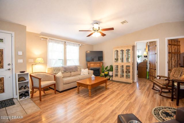 1142 Coquina Bluff, Daytona Beach, FL 32117