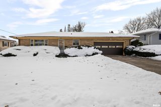 1901 W 38TH Street, Davenport, IA 25806