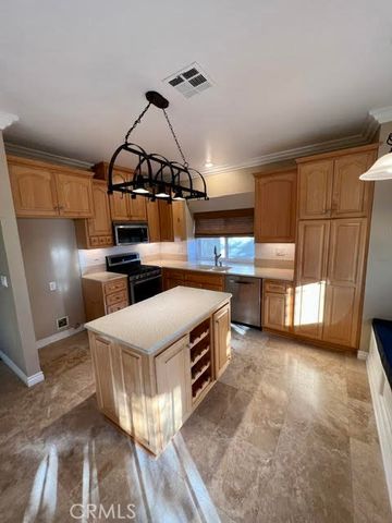 10671 Champagne, Rancho Cucamonga, CA 91737