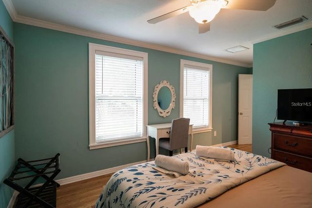 1501 29TH AVENUE N, St Petersburg, FL 33704