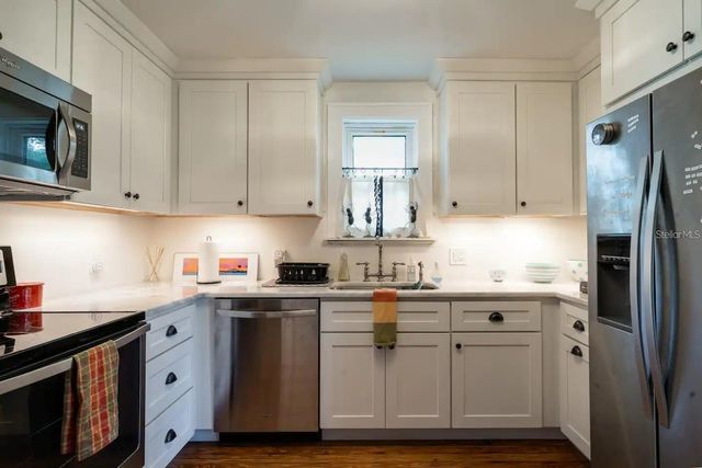 1501 29TH AVENUE N, St Petersburg, FL 33704