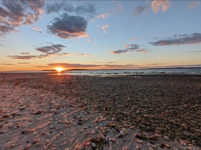 83 Hampton Road, Sag Harbor, NY 11963