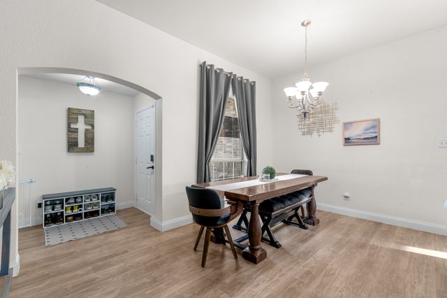 1631 Nashwood Drive, Grand Prairie, TX 75051