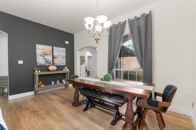 1631 Nashwood Drive, Grand Prairie, TX 75051