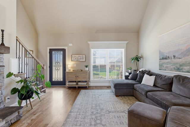 240 Windmill Trl, Hermitage, TN 37076