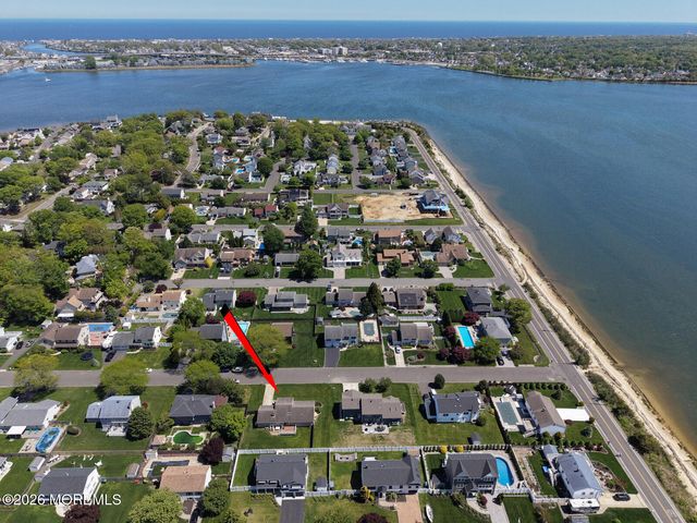 35 Cliffwood Drive, Neptune Township, NJ 07753