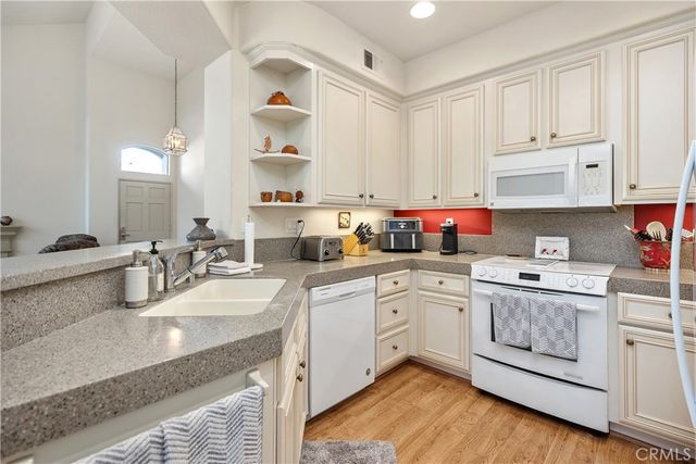 21355 Cancun, Mission Viejo, CA 92692