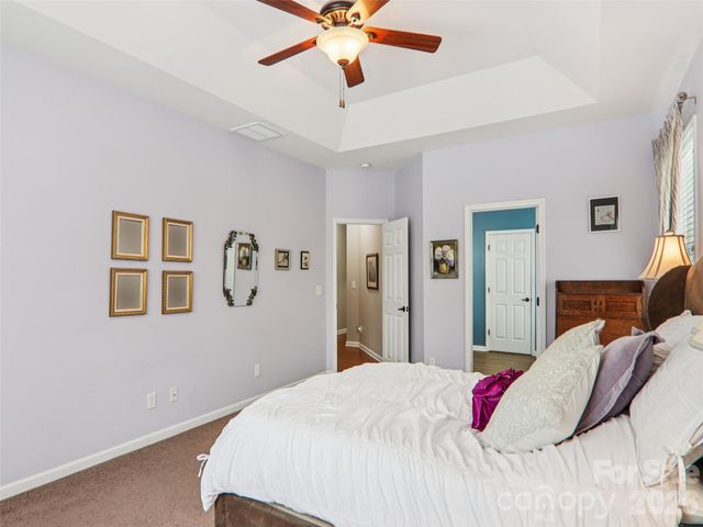 1 Breyerton Court, Asheville, NC 28804