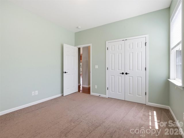 1 Breyerton Court, Asheville, NC 28804