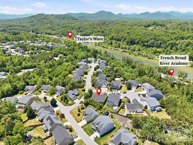 1 Breyerton Court, Asheville, NC 28804