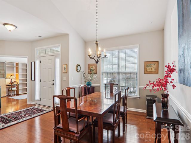 1 Breyerton Court, Asheville, NC 28804