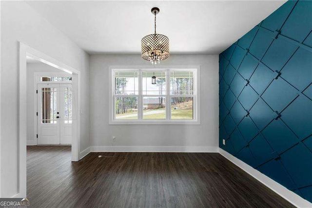 401 Blossom Trail, Acworth, GA 30101
