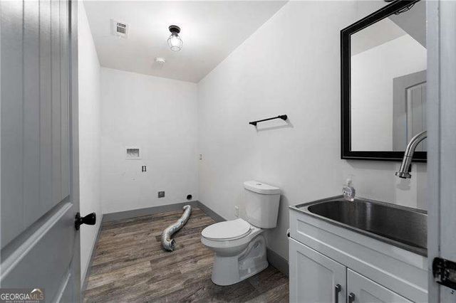 401 Blossom Trail, Acworth, GA 30101