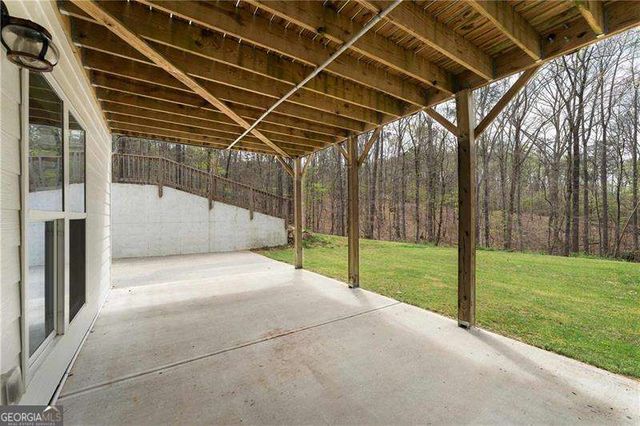 401 Blossom Trail, Acworth, GA 30101