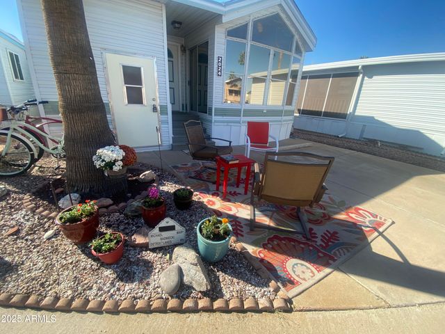 2024 S WALLA WALLA Circle, Apache Junction, AZ 85119