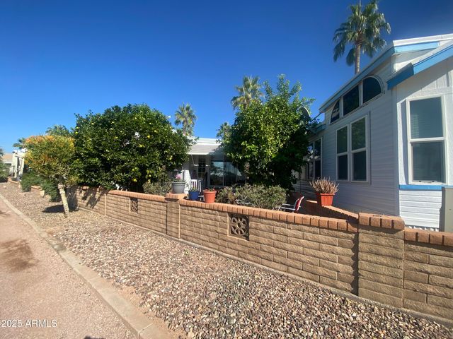 2024 S WALLA WALLA Circle, Apache Junction, AZ 85119