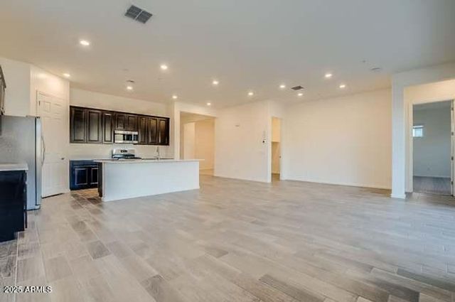 21255 W Ashland Avenue, Buckeye, AZ 85396
