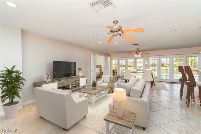 2019 SE 28th TER, Cape Coral, FL 33904