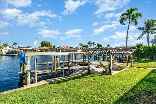 2019 SE 28th TER, Cape Coral, FL 33904