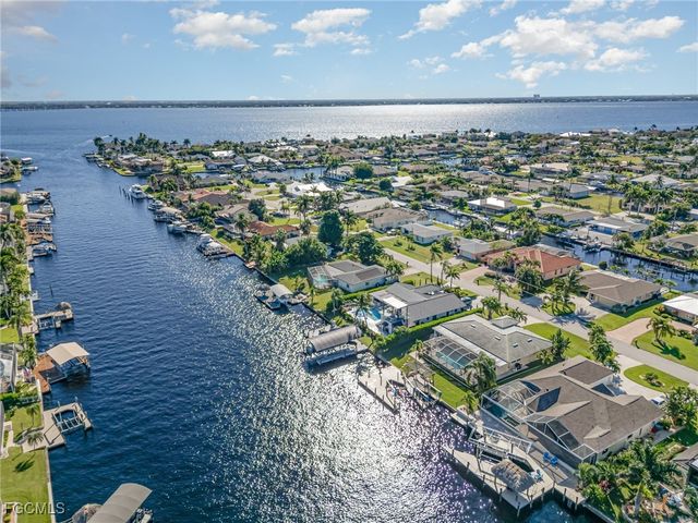 2019 SE 28th TER, Cape Coral, FL 33904