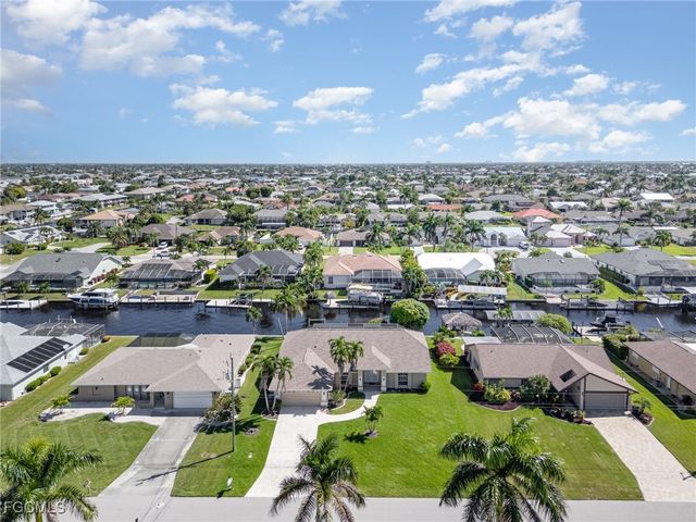 2019 SE 28th TER, Cape Coral, FL 33904