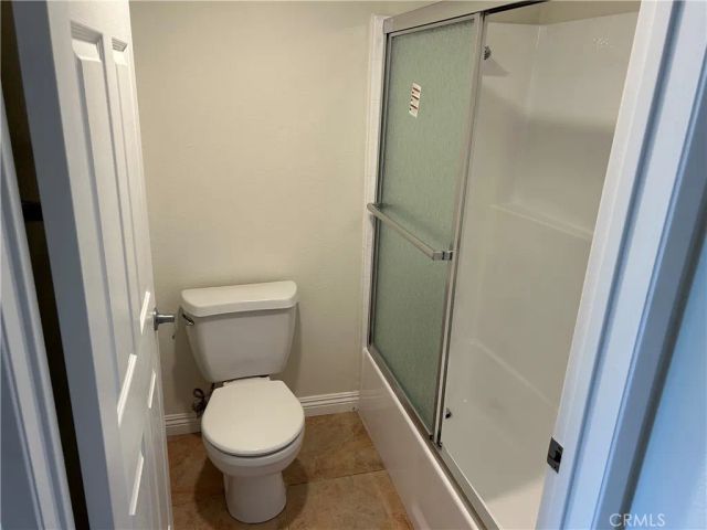 21520 Burbank 303, Woodland Hills, CA 91367