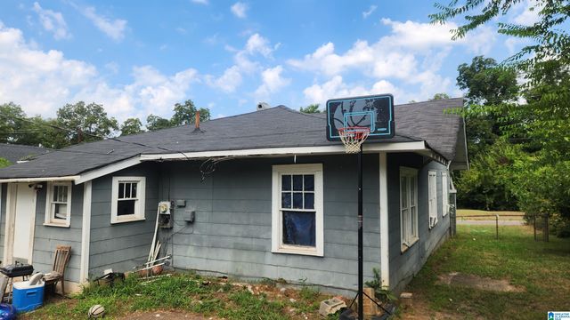 421 VALLEY ROAD, Fairfield, AL 35064