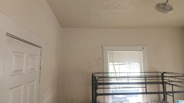 421 VALLEY ROAD, Fairfield, AL 35064