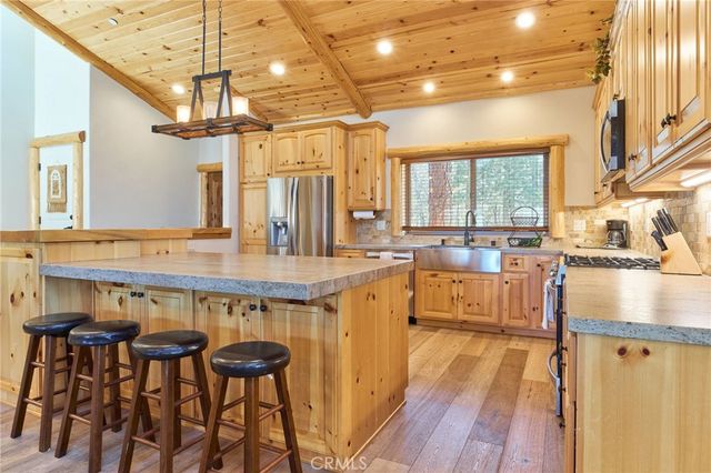 1170 Alameda, Big Bear City, CA 92314