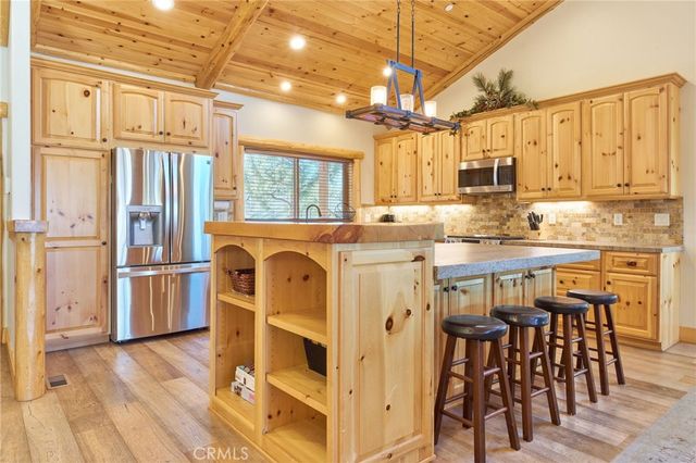 1170 Alameda, Big Bear City, CA 92314
