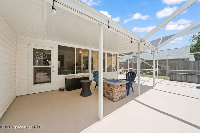 3320 Lakeview Circle, Melbourne, FL 32934