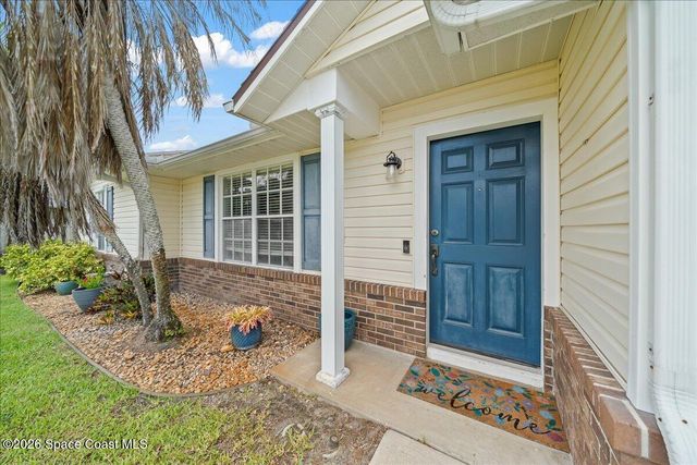 3320 Lakeview Circle, Melbourne, FL 32934